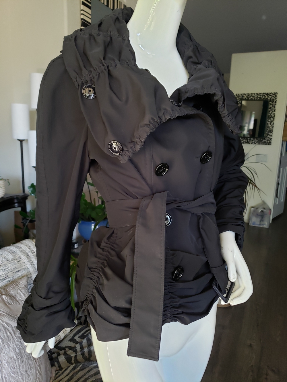 Burberry Black Belted Trench Style Jacket Coat with Belt